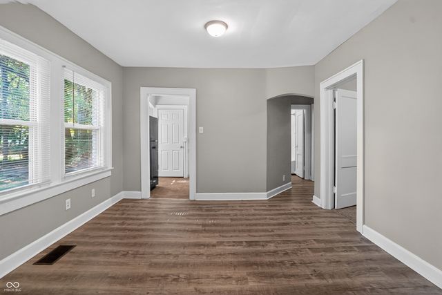 5123 Julian Avenue, Indianapolis, IN 46219