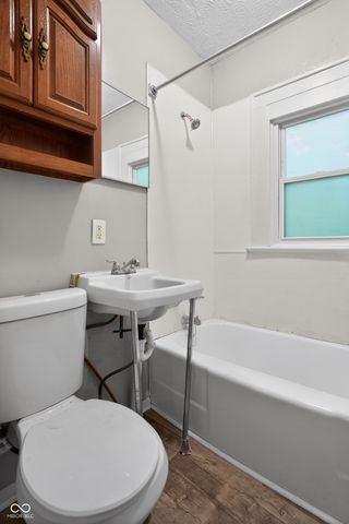 5123 Julian Avenue, Indianapolis, IN 46219