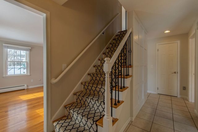 20 Kimberly Cir, Longmeadow, MA 01106