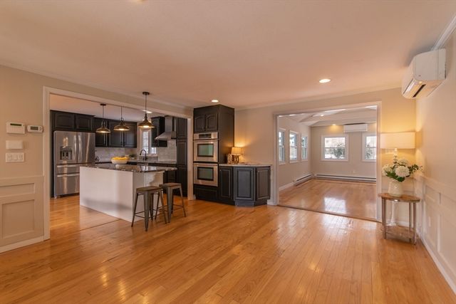 20 Kimberly Cir, Longmeadow, MA 01106