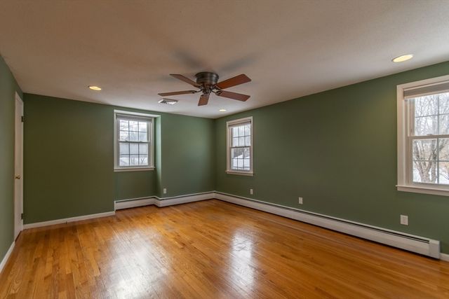 20 Kimberly Cir, Longmeadow, MA 01106