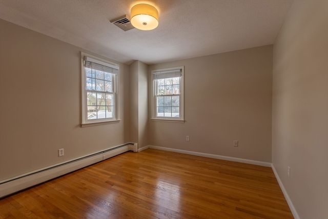 20 Kimberly Cir, Longmeadow, MA 01106