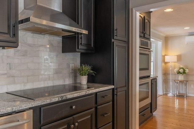 20 Kimberly Cir, Longmeadow, MA 01106