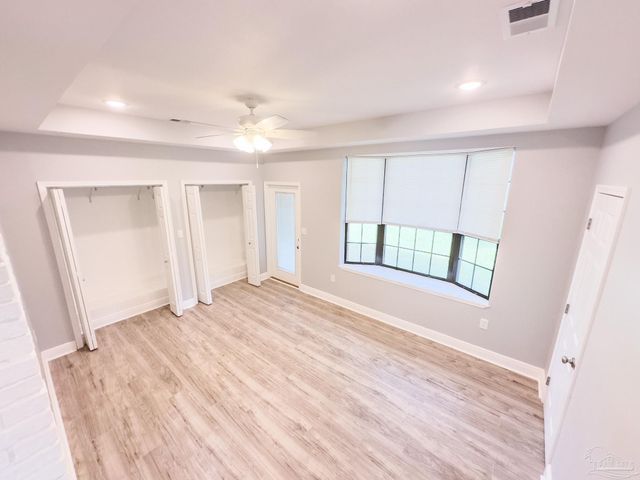 1660 E Hayes St, Pensacola, FL 32503