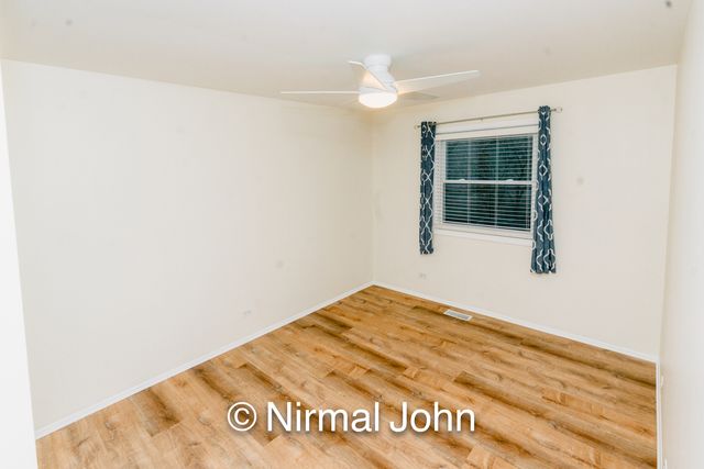 30 Monterey Drive, Vernon Hills, IL 60061