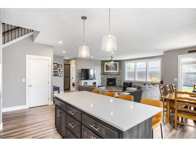 276 Ne CEDAR St, Sublimity, OR 97385