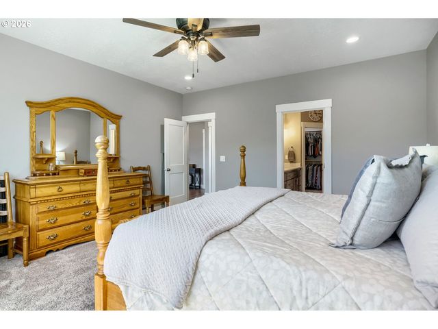 276 Ne CEDAR St, Sublimity, OR 97385