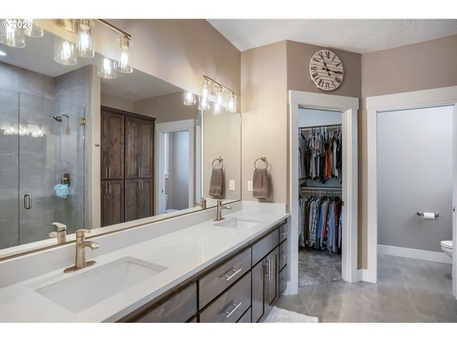 276 Ne CEDAR St, Sublimity, OR 97385