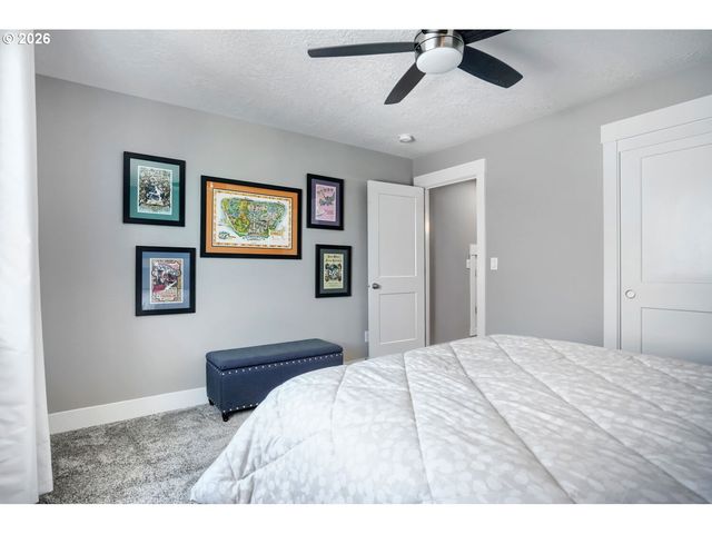 276 Ne CEDAR St, Sublimity, OR 97385