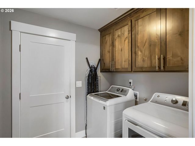 276 Ne CEDAR St, Sublimity, OR 97385