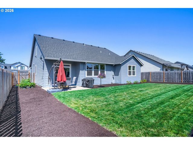 276 Ne CEDAR St, Sublimity, OR 97385