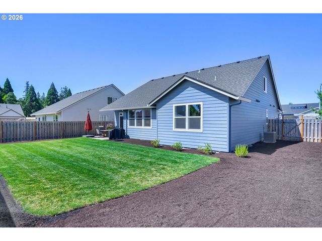 276 Ne CEDAR St, Sublimity, OR 97385