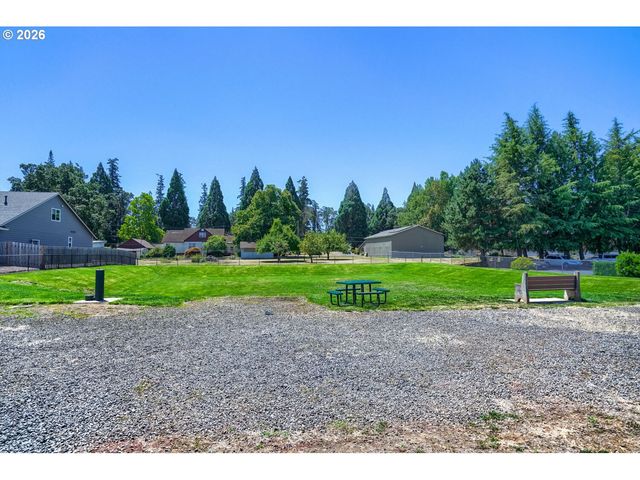 276 Ne CEDAR St, Sublimity, OR 97385