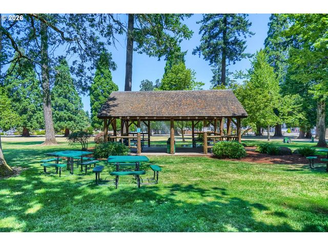 276 Ne CEDAR St, Sublimity, OR 97385