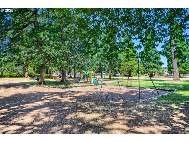 276 Ne CEDAR St, Sublimity, OR 97385