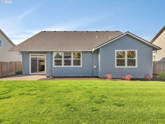 276 Ne CEDAR St, Sublimity, OR 97385