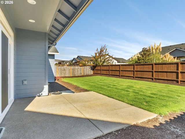 276 Ne CEDAR St, Sublimity, OR 97385