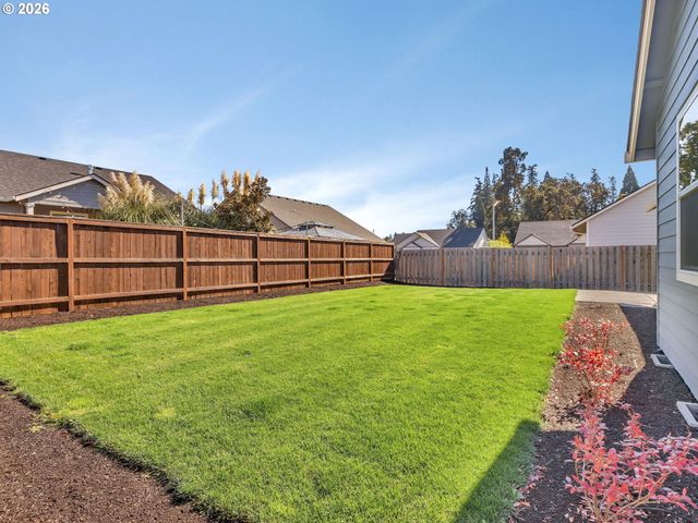 276 Ne CEDAR St, Sublimity, OR 97385