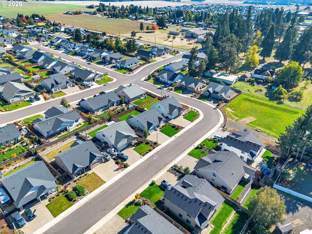 276 Ne CEDAR St, Sublimity, OR 97385