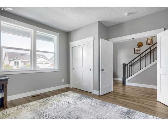 276 Ne CEDAR St, Sublimity, OR 97385