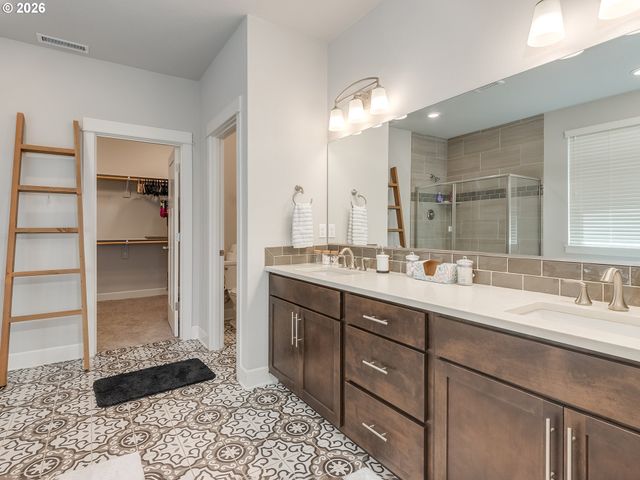 1720 S 47TH Pl, Ridgefield, WA 98642