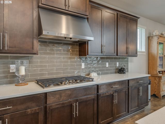 1720 S 47TH Pl, Ridgefield, WA 98642