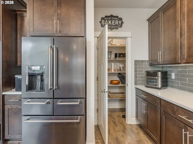 1720 S 47TH Pl, Ridgefield, WA 98642