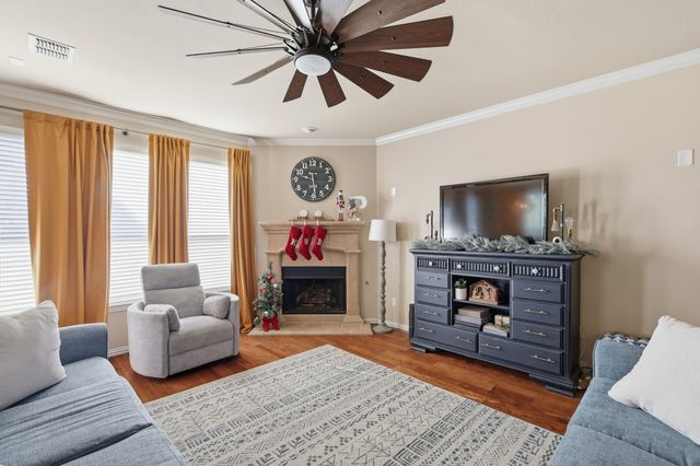 1529 Enchanted Sky Lane, Fort Worth, TX 76052