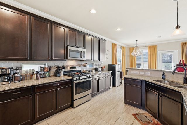 1529 Enchanted Sky Lane, Fort Worth, TX 76052