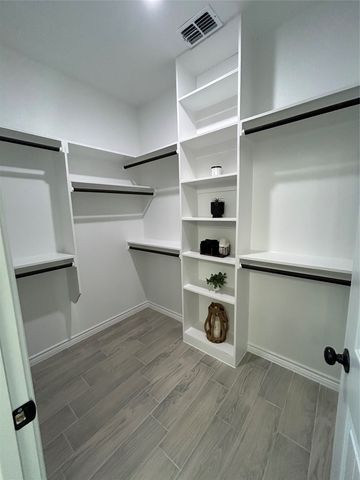 1118 S Grand Avenue, Gainesville, TX 76240