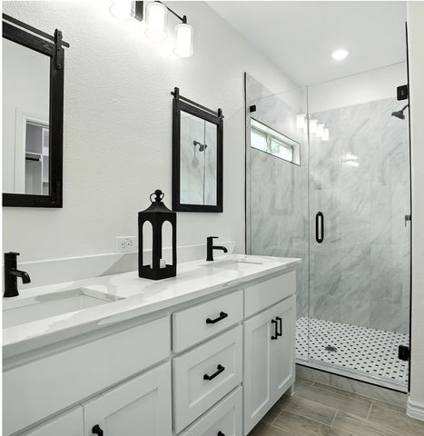 1118 S Grand Avenue, Gainesville, TX 76240