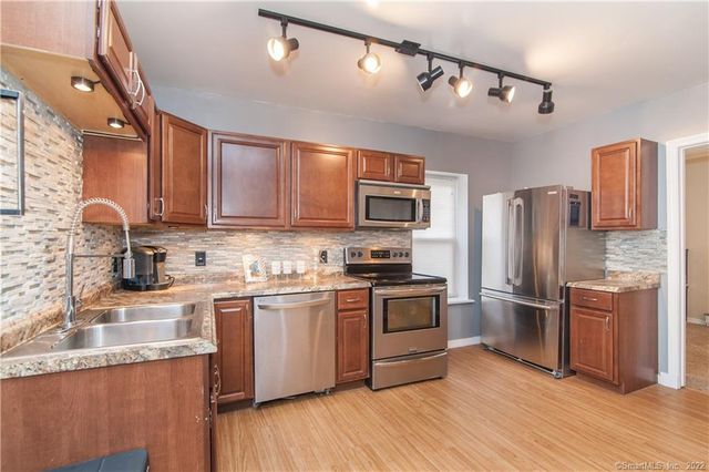 56 Saint Regis Avenue 52B, Norwich, CT 06360