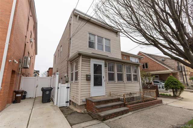 61-17A 165th Street, Fresh Meadows, NY 11365