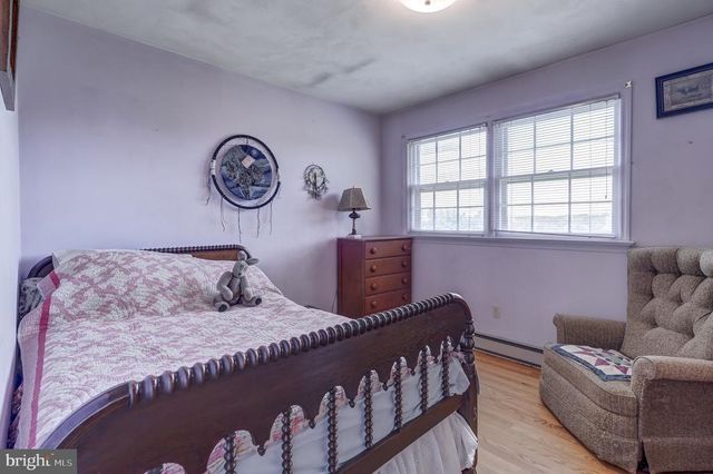 8858 POINDEXTER RD, Louisa, VA 23093