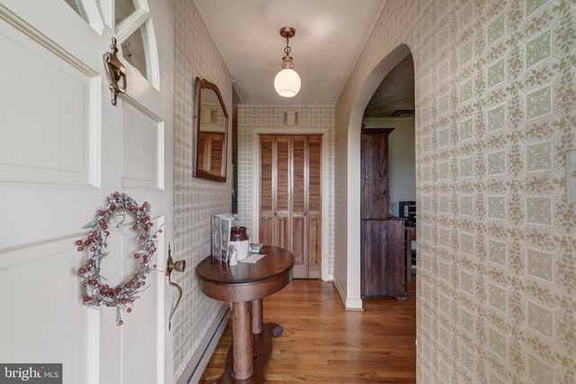 8858 POINDEXTER RD, Louisa, VA 23093