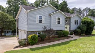 2103 Samanthas Wells Lane, Newton, NC 28658