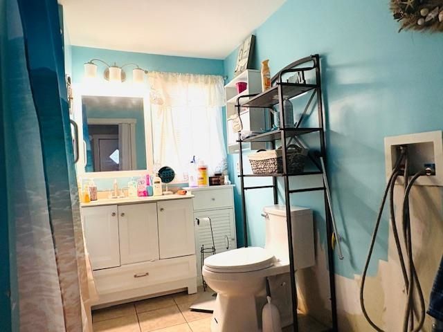 94 Harriman Hill Road, Raymond, NH 03077