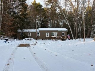 94 Harriman Hill Road, Raymond, NH 03077