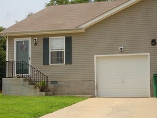 500 Luxury Dr Apt B, Clarksville, TN 37043
