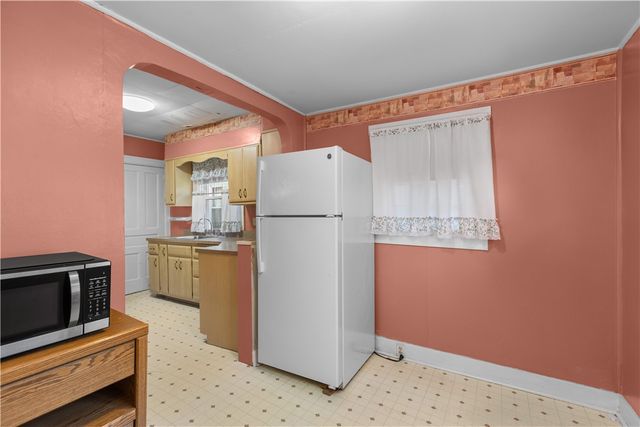 706 Nevin, Sewickley, PA 15143