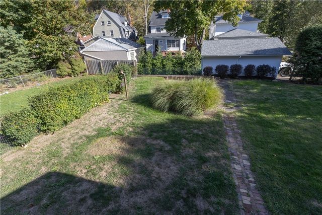 706 Nevin, Sewickley, PA 15143
