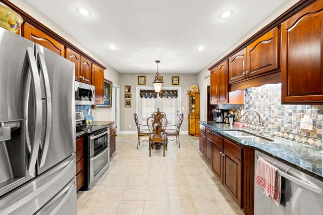 397 Highland Lakes Drive, Richmond, KY 40475