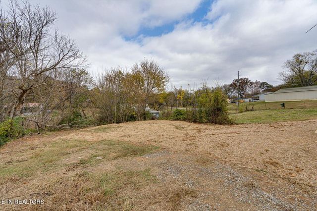 119 County Road 890, Etowah, TN 37331