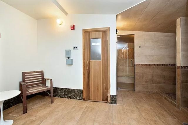 6336 99th St Apt 4F, New York City, NY 11374
