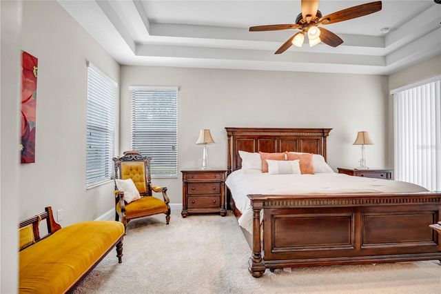 8013 HAMPTON GLEN DRIVE, Tampa, FL 33647