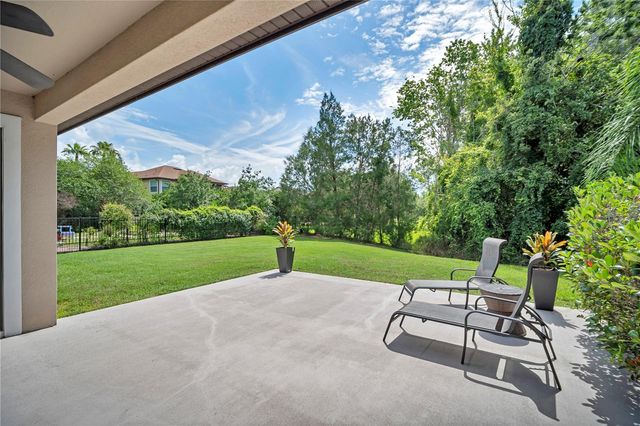 8013 HAMPTON GLEN DRIVE, Tampa, FL 33647