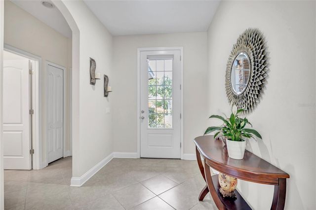 8013 HAMPTON GLEN DRIVE, Tampa, FL 33647