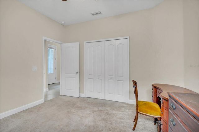 8013 HAMPTON GLEN DRIVE, Tampa, FL 33647