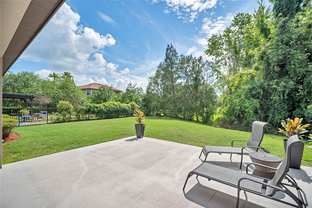 8013 HAMPTON GLEN DRIVE, Tampa, FL 33647