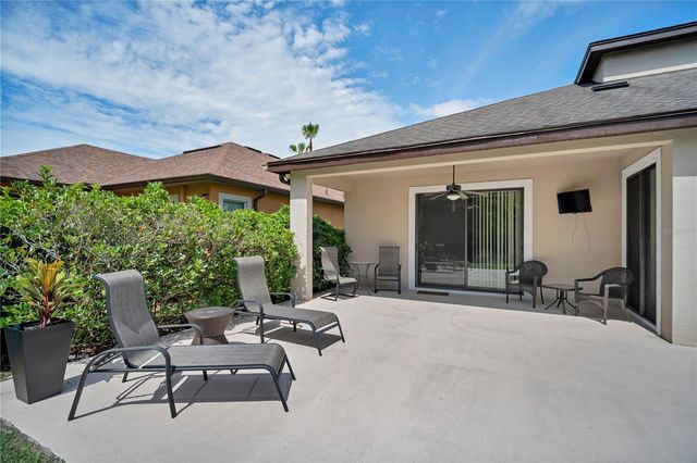 8013 HAMPTON GLEN DRIVE, Tampa, FL 33647